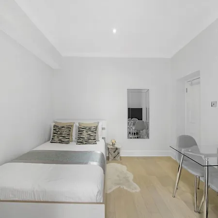 Oxford Street Homestay London Exterior foto